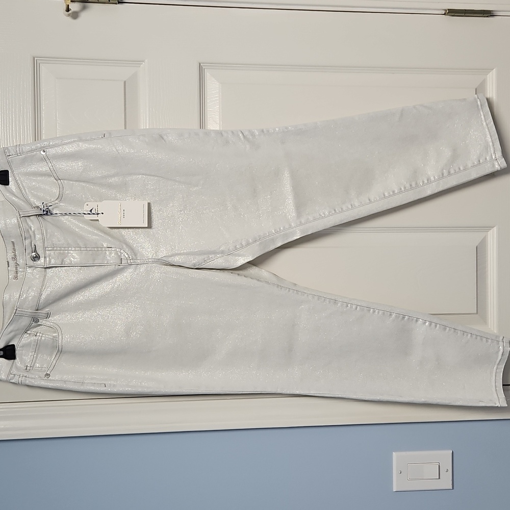 Tommy Bahama Metallic High Rise Ankle Denim: Metallic White/Silver: Size- 16 - Picture 11 of 16